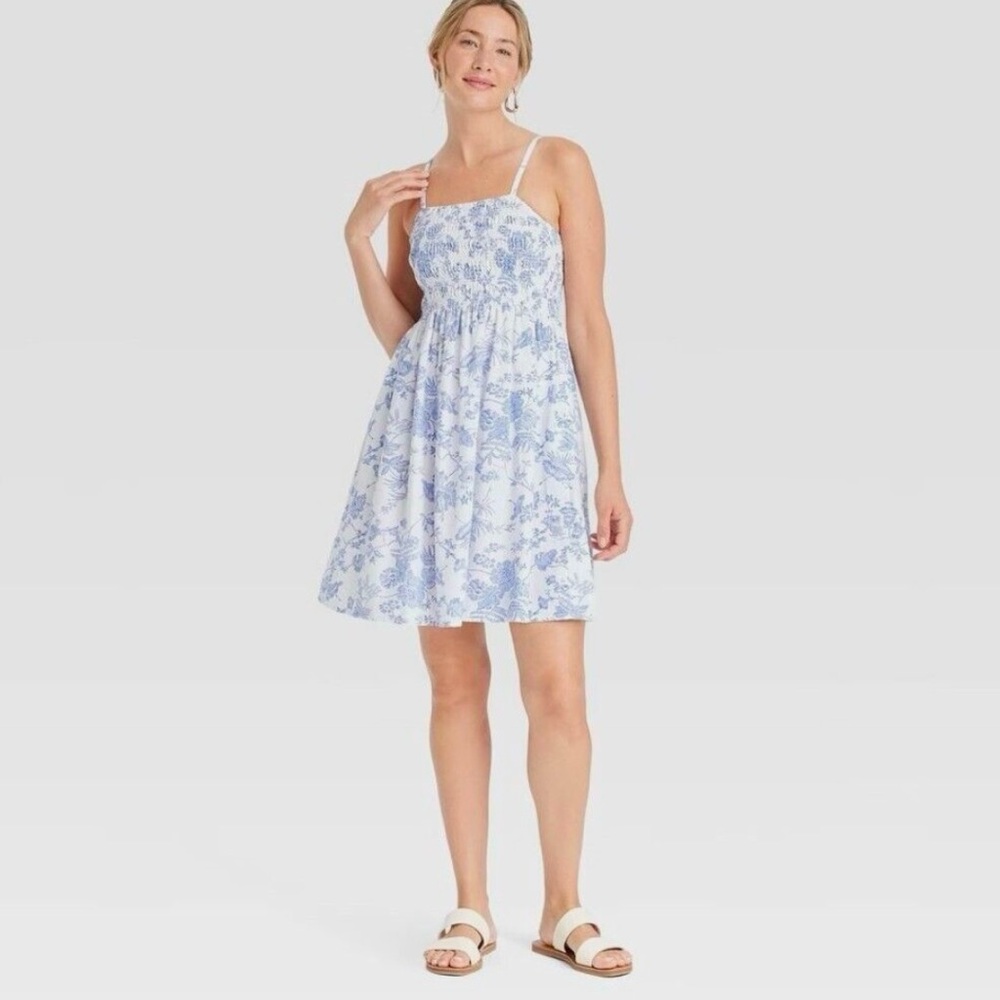 Floral mini dress🫖